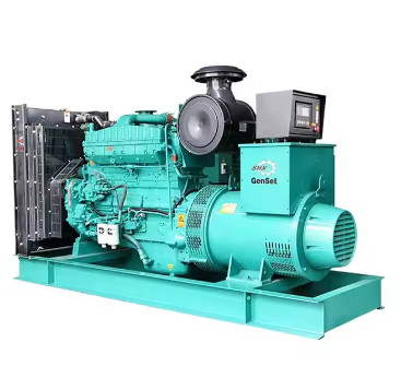 ডিজেল জেনারেটর সেট 550KVA কামিন্স ইঞ্জিন জেনারেটর পাওয়ার প্ল্যান্ট ওপেন ফ্রেম বৈদ্যুতিক জেনারেটর কারখানা ভবনের জন্য অল্টারনেটর জেনারেটর